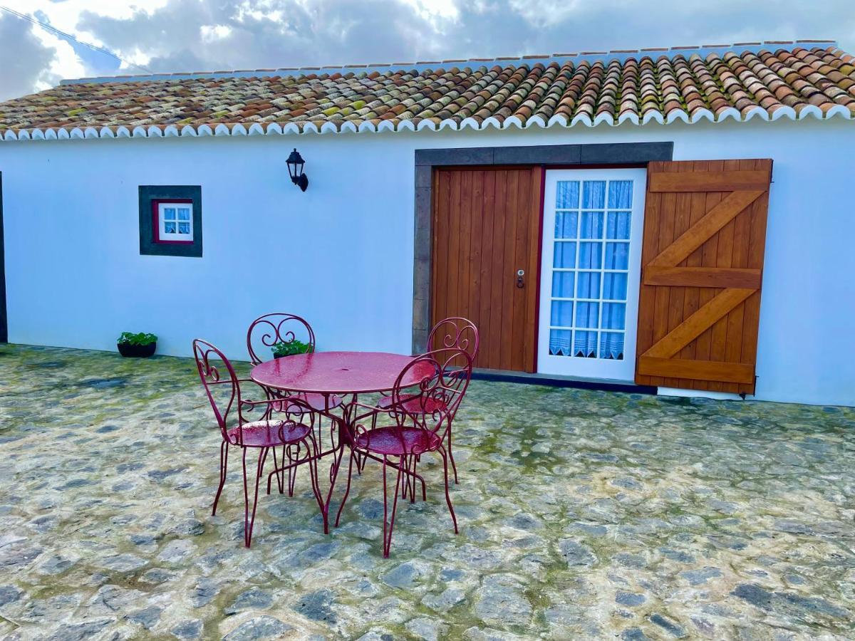 プライア・ダ・ヴィクトーリア Casa Do Avo Jose Alvesヴィラ エクステリア 写真